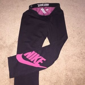 Nike Leg-A-See Burnout Capri Leggings