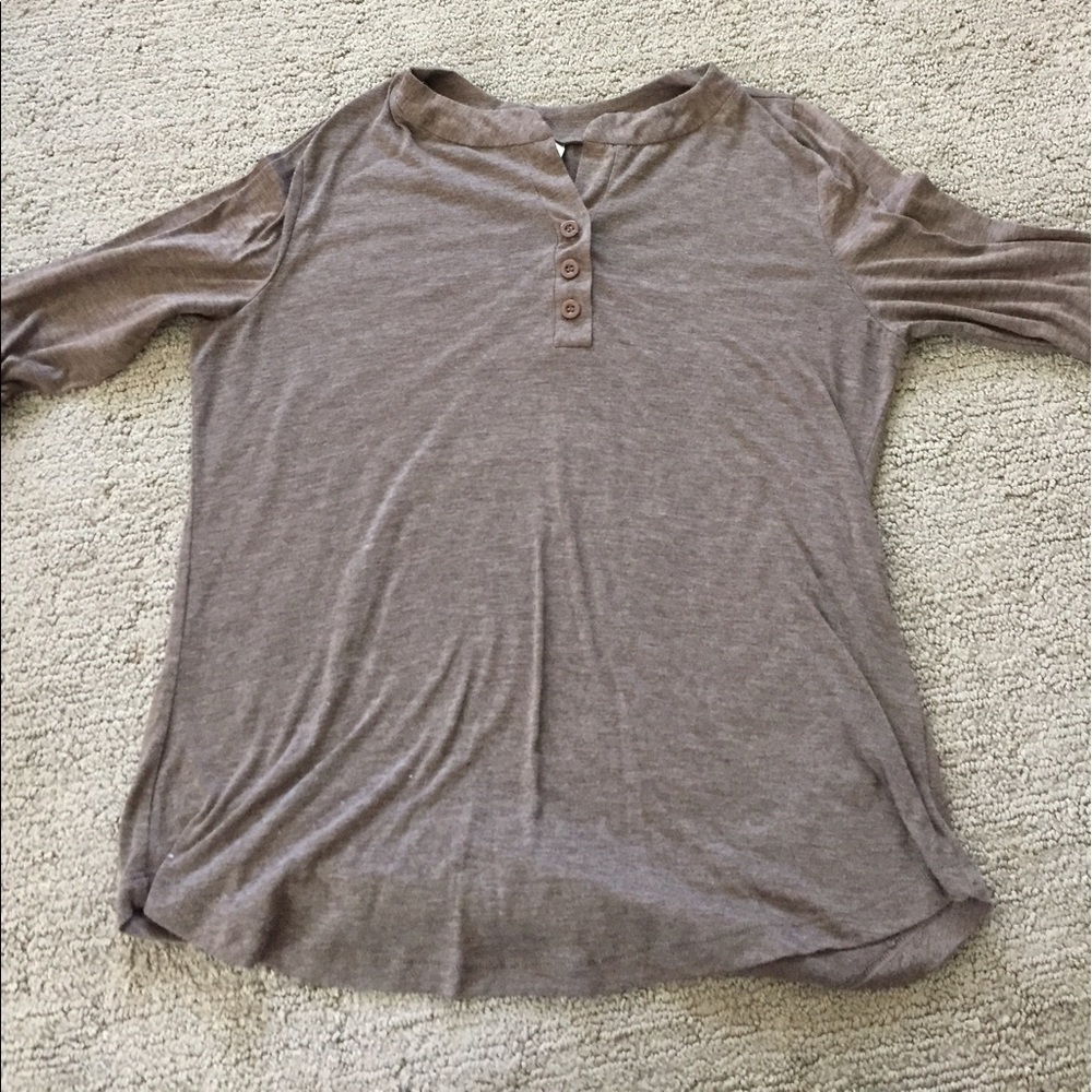 NWOT cute brown 3/4 sleeve top