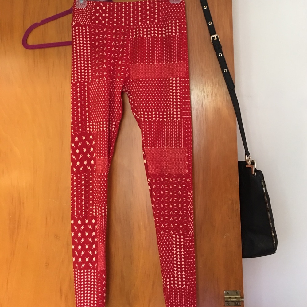 LULAROE ONE SIZE LEGGINGS ☝️