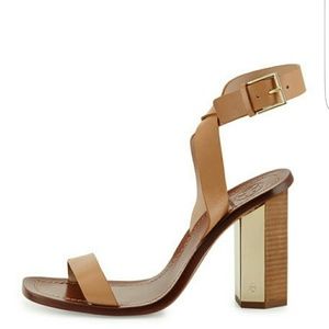 Tory burch sandals