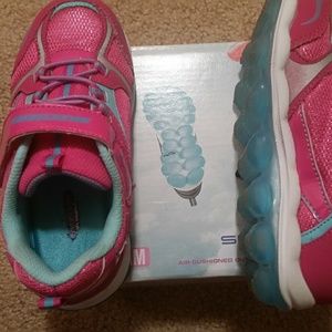 Sketcher memory foam