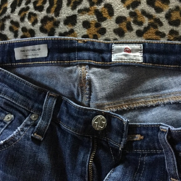 Ankle cigarette roll up - Picture 2 of 2