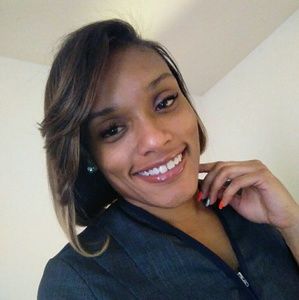 Meet your Posher, Angela