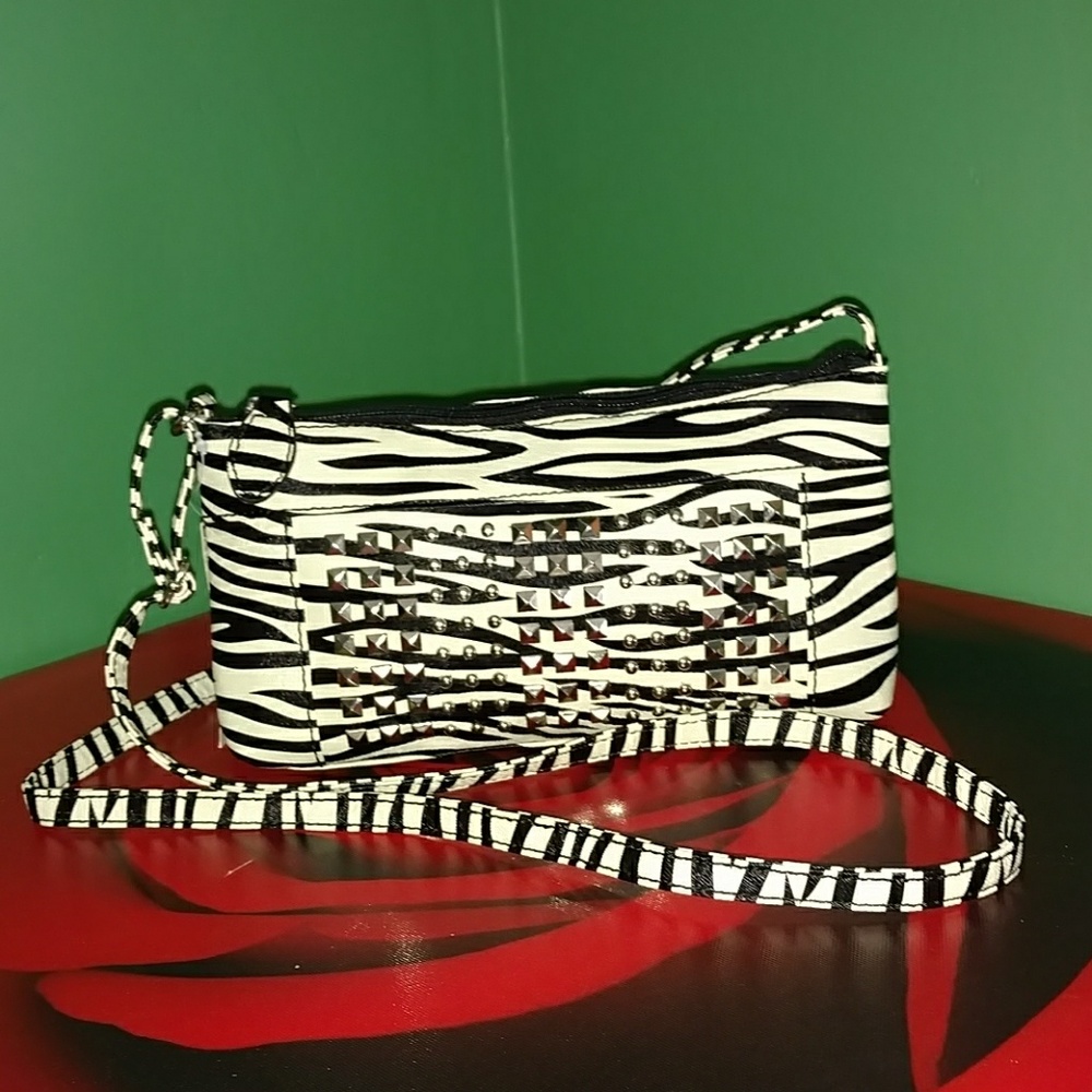 , Attention Handbag - Picture 2 of 4