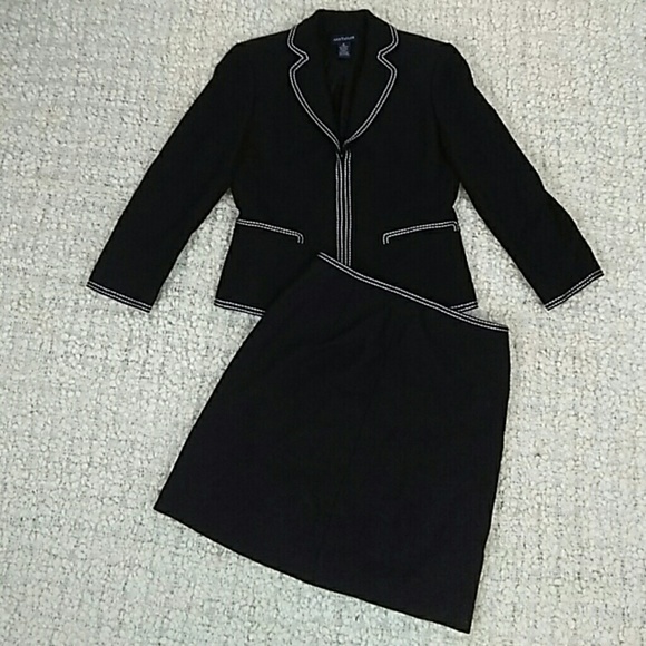 Ann Taylor Jackets & Blazers - Ann Tayor skirt suit