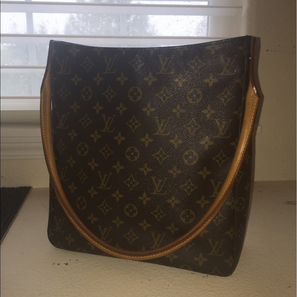 Authentic Louis Vuitton looping GM