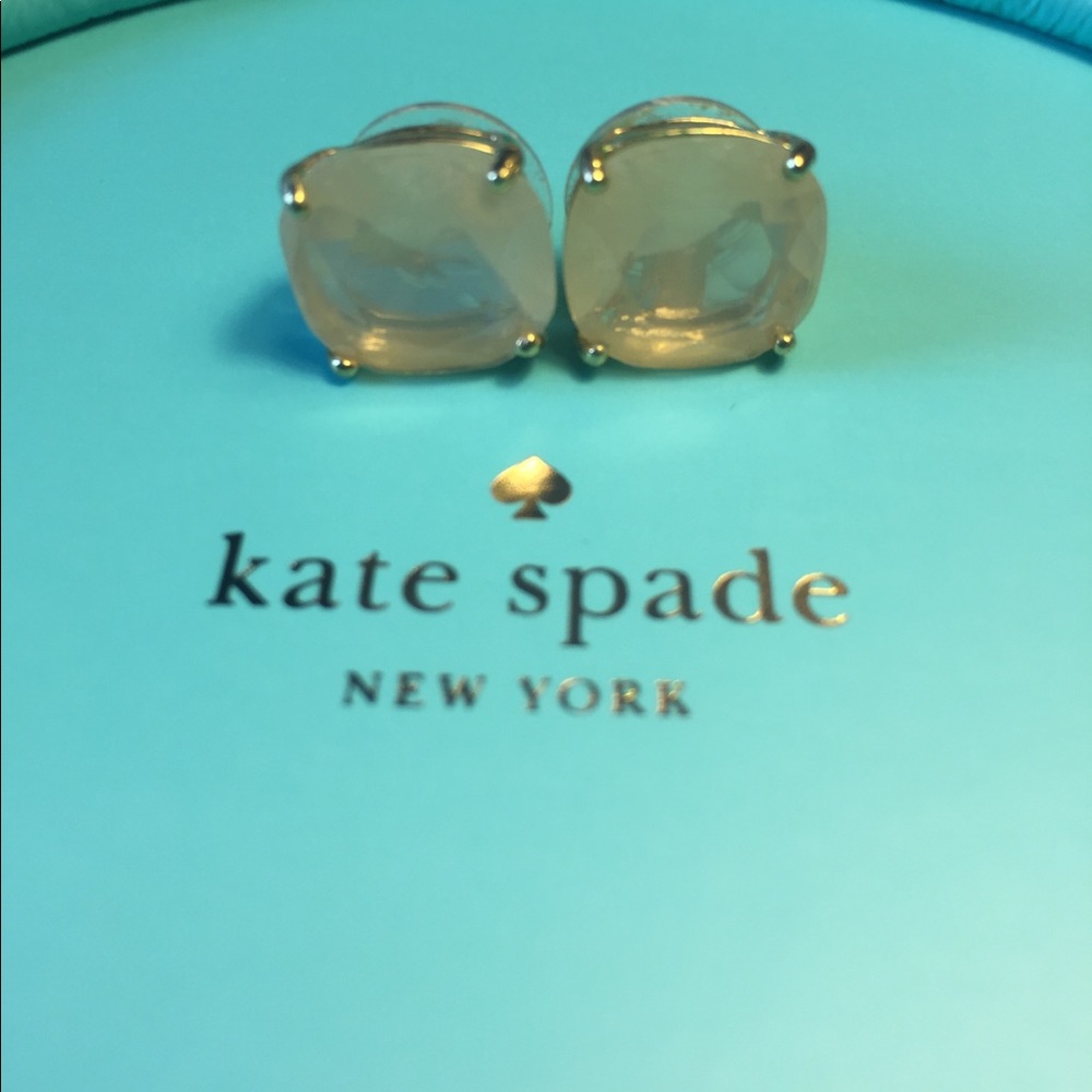 EUC nude gumdrop studs
