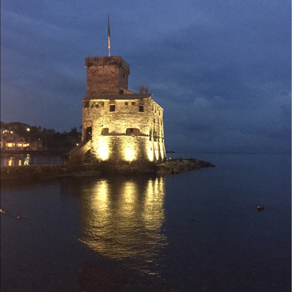 Meet your Posher, Sana