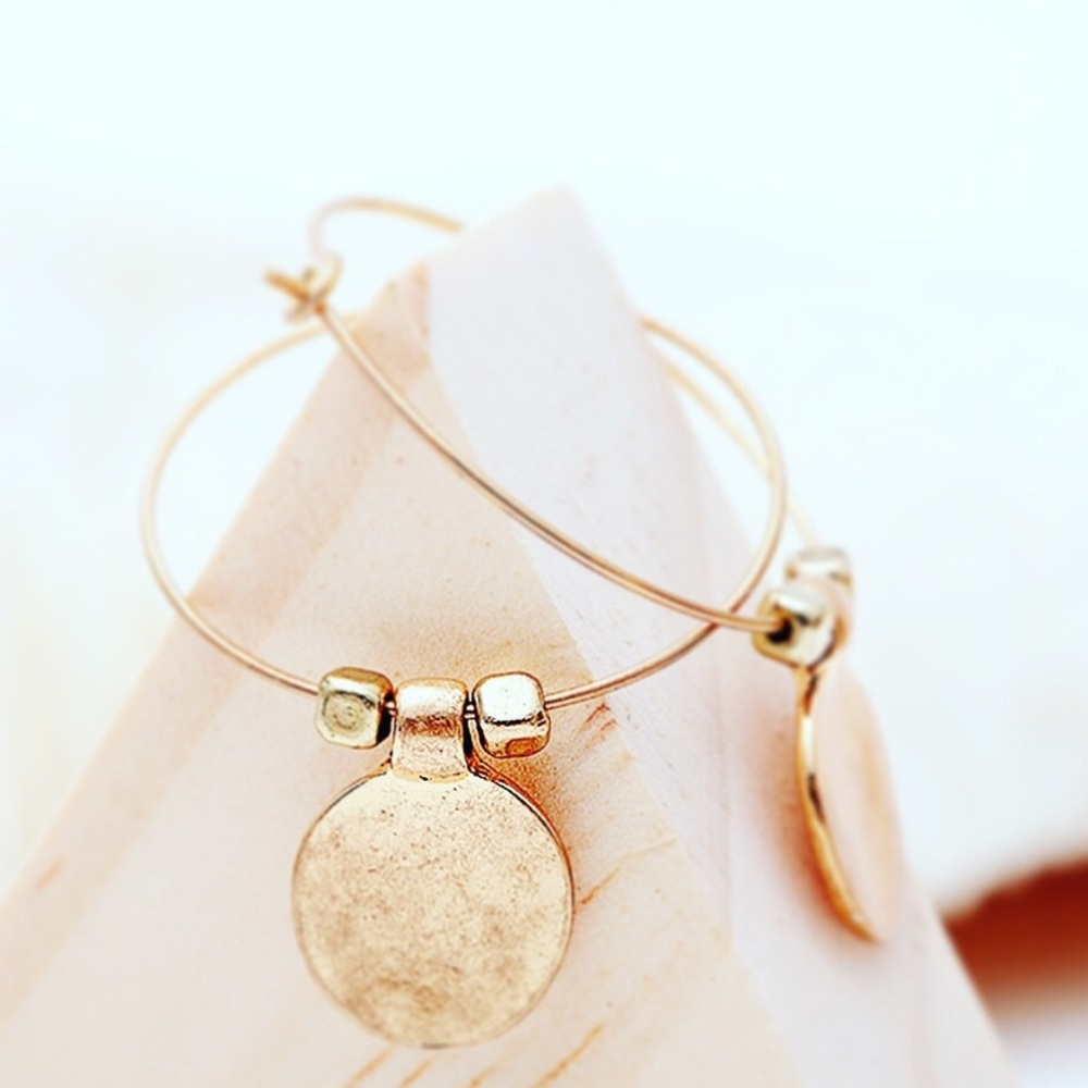 Festival Goddess Earrings - Picture 1 of 4