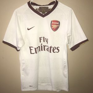 Retro Nike Arsenal jersey