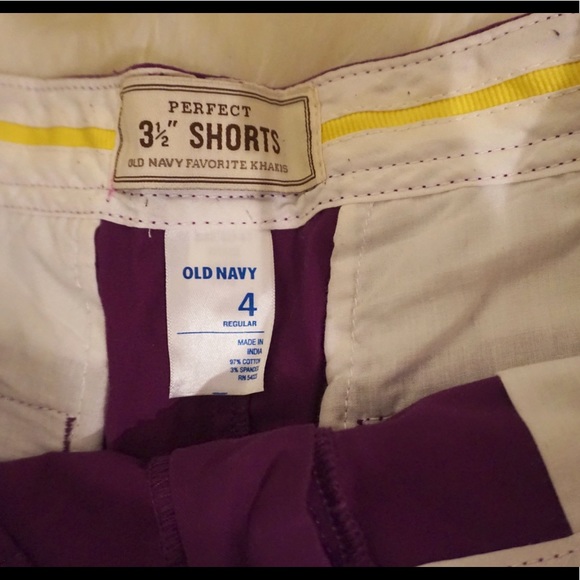 Old Navy Perfect Short - Picture 2 of 3