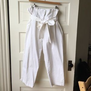 White high pleated wasted pant