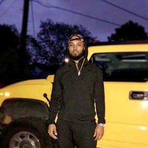 Meet your Posher, Dee