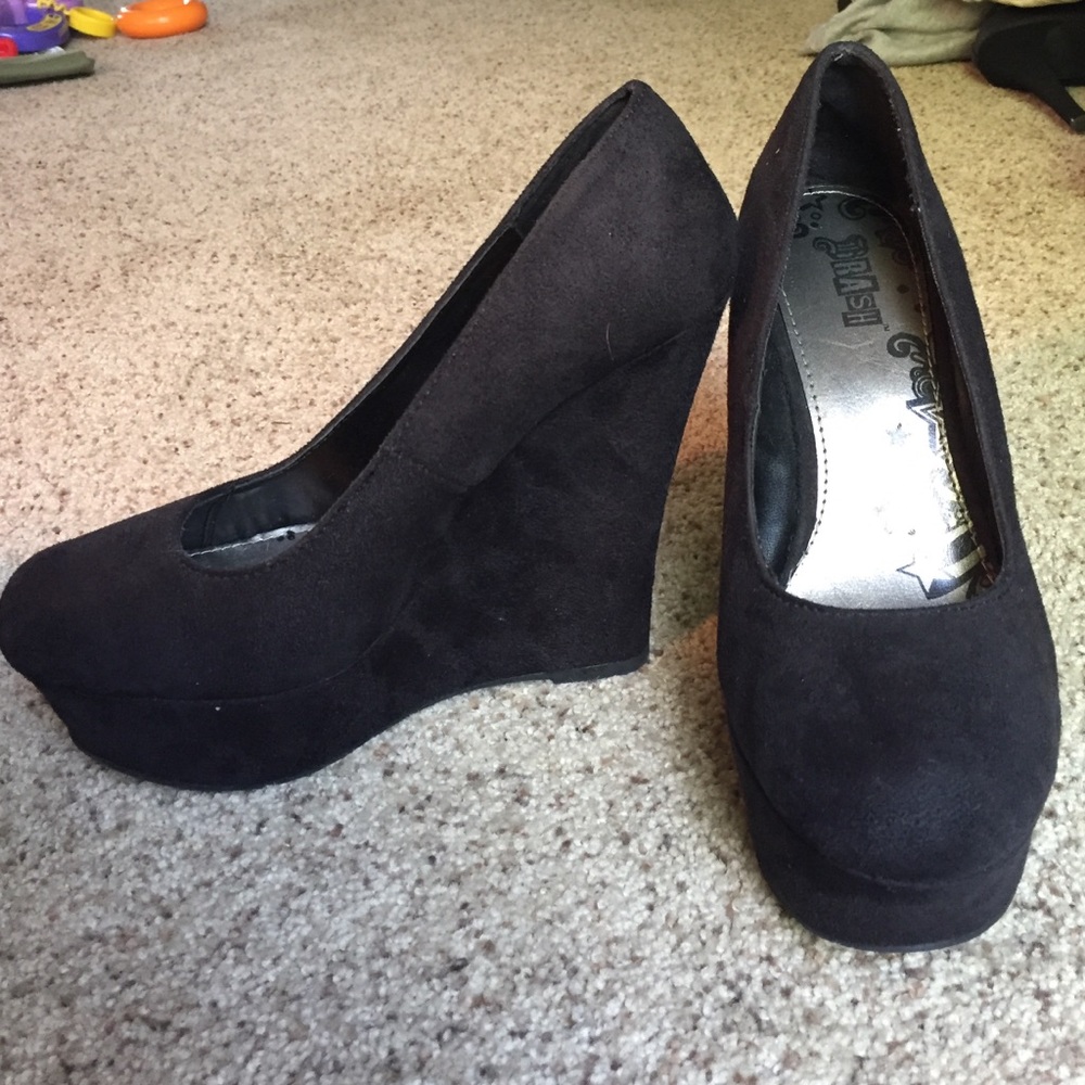 💃🏼Black suede wedge💃🏼