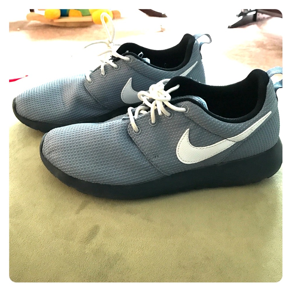 Nike Roshe Ones