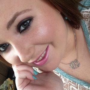 Meet your Posher, Kaycee