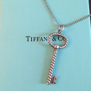 Tiffany sterling silver twist oval key necklace