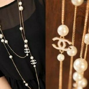 White C's /Pearl/ Gold plated.