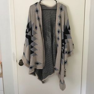 Boutique bought open tribal poncho one size ✨⚡️