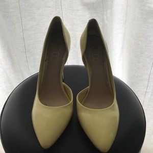 BCBG (Paris) Pumps
