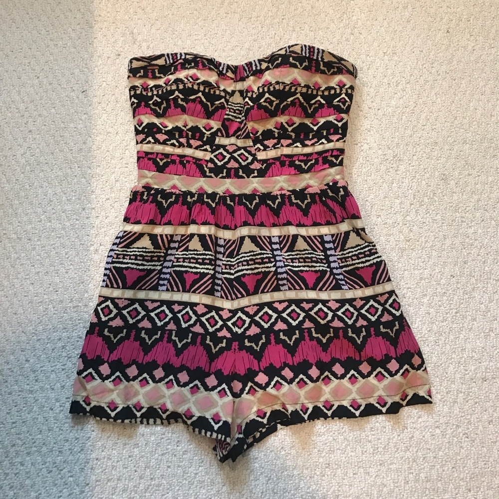 Strapless romper