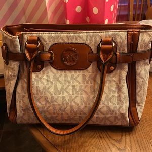 Michael kors purse