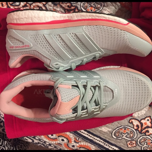 Adidas Shoes - Adidas supernova glide size 11