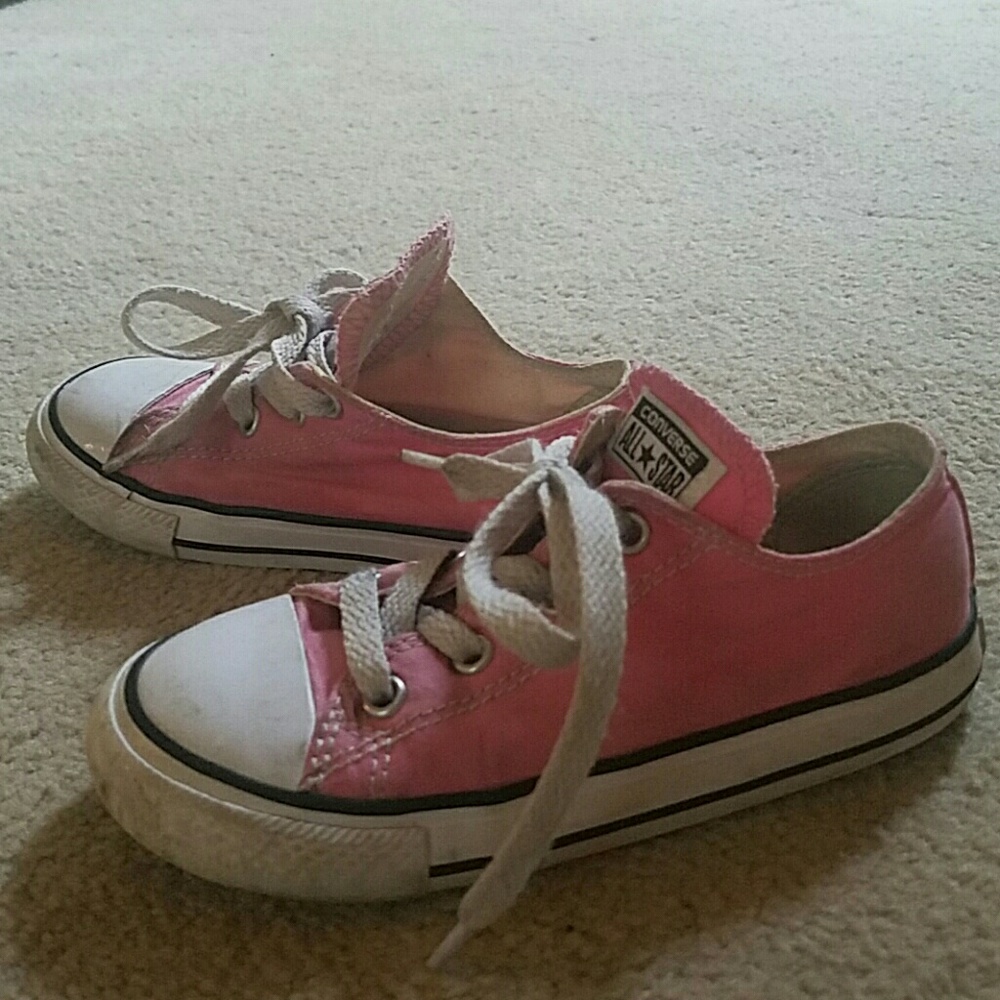 Pink converse - Picture 2 of 4