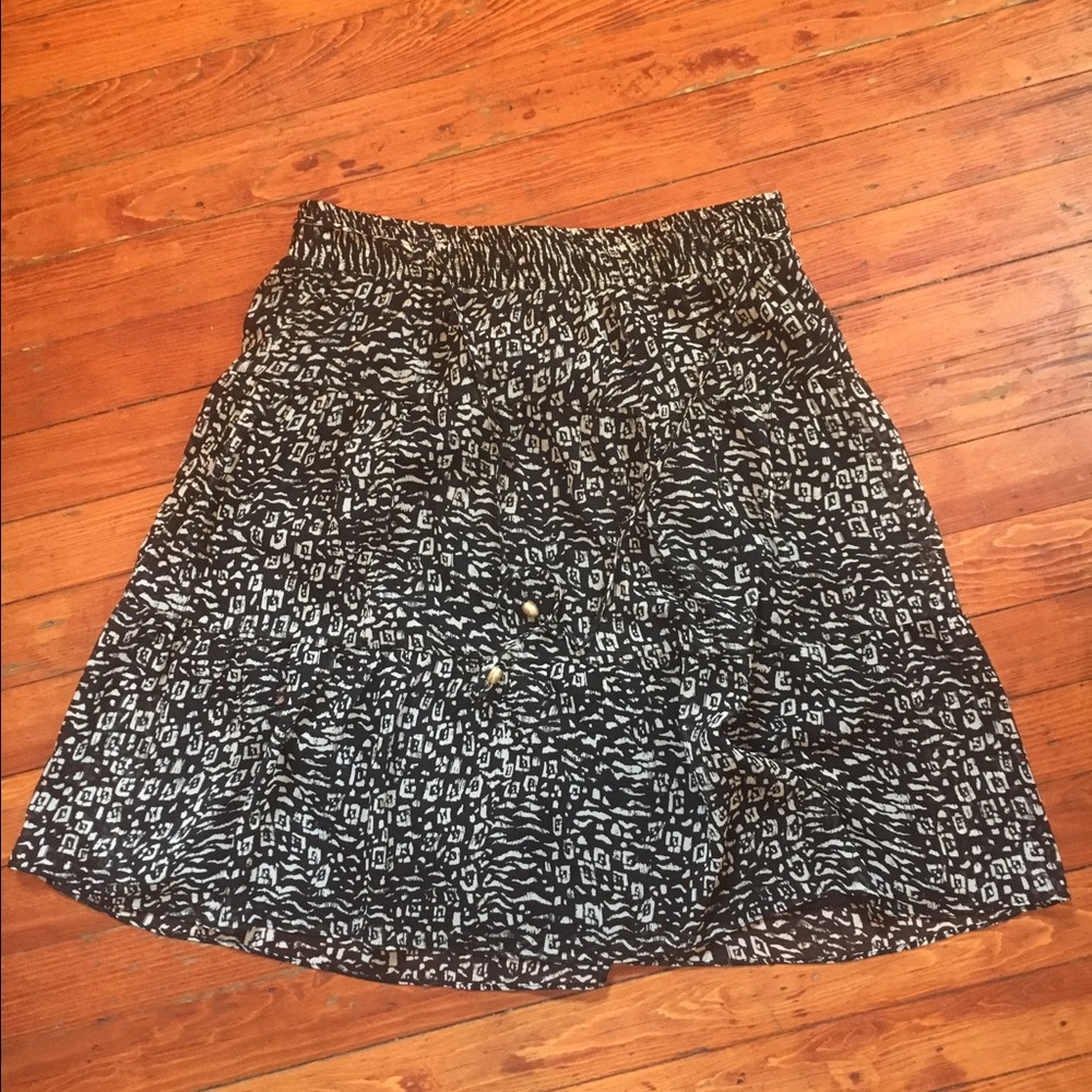Ann Taylor Loft skirt size 2. Business casual.