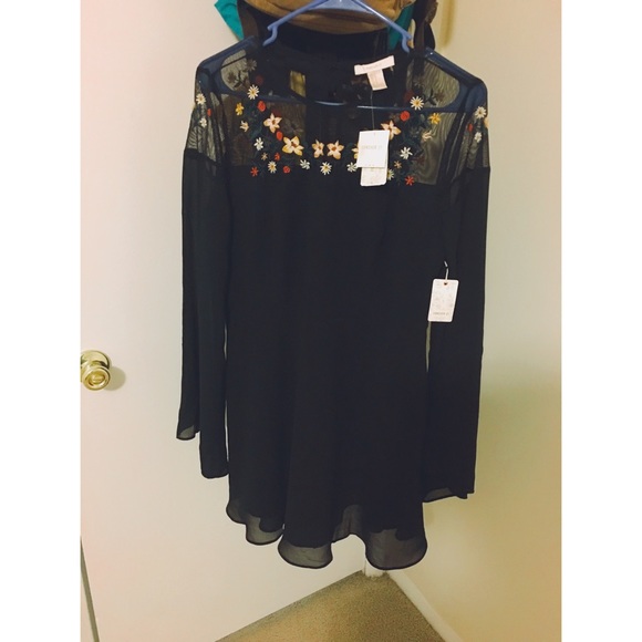 Forever 21 Dresses & Skirts - NWT Embroidered Black Dress