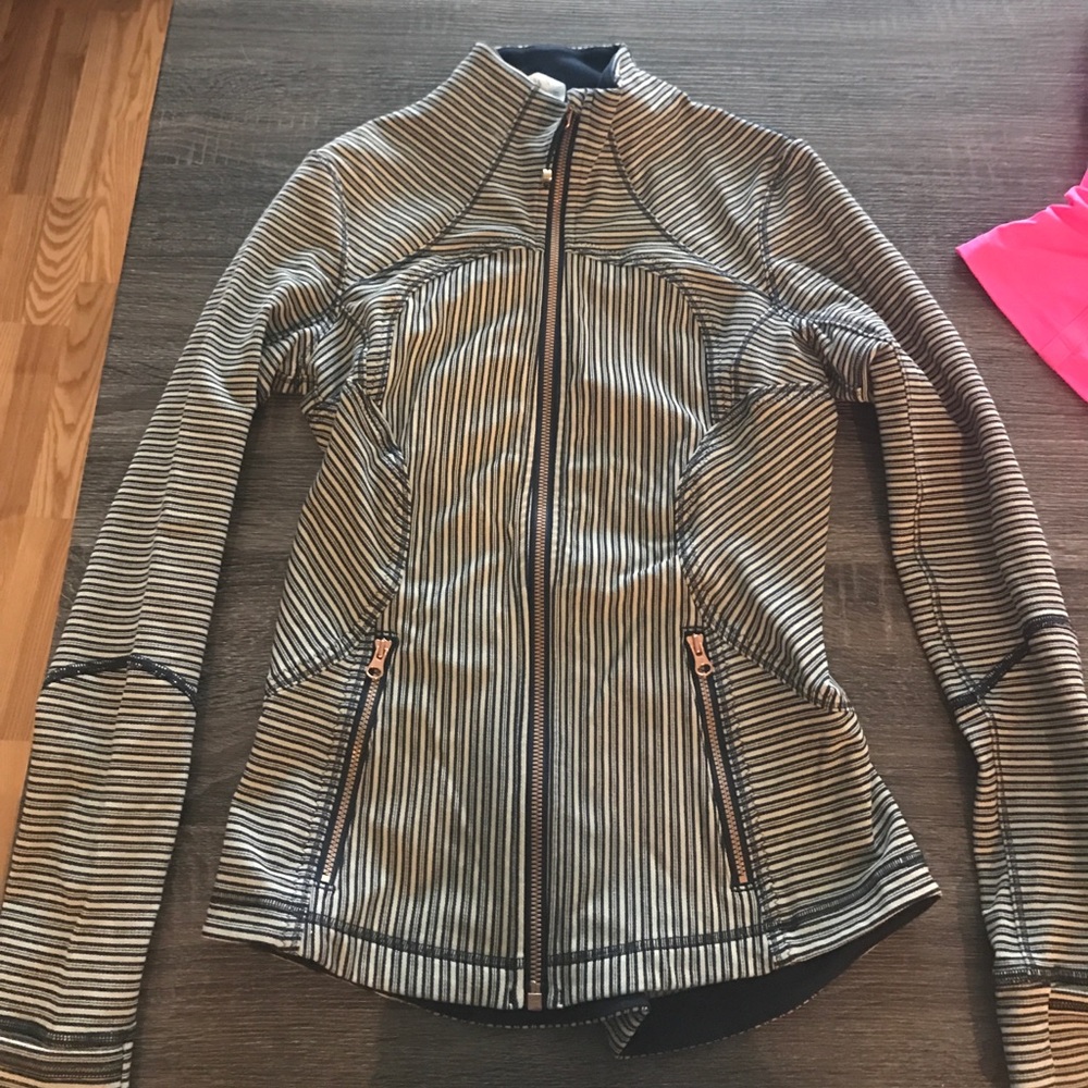 Navy and cream striped lululemon zip jacket