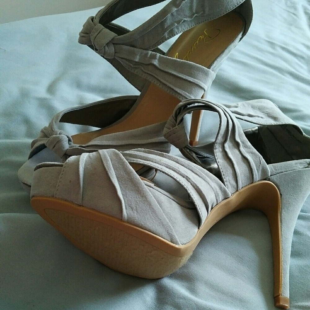 JustFab Grey Mason 8.5