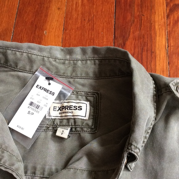 Women's button shirt - Picture 3 of 3