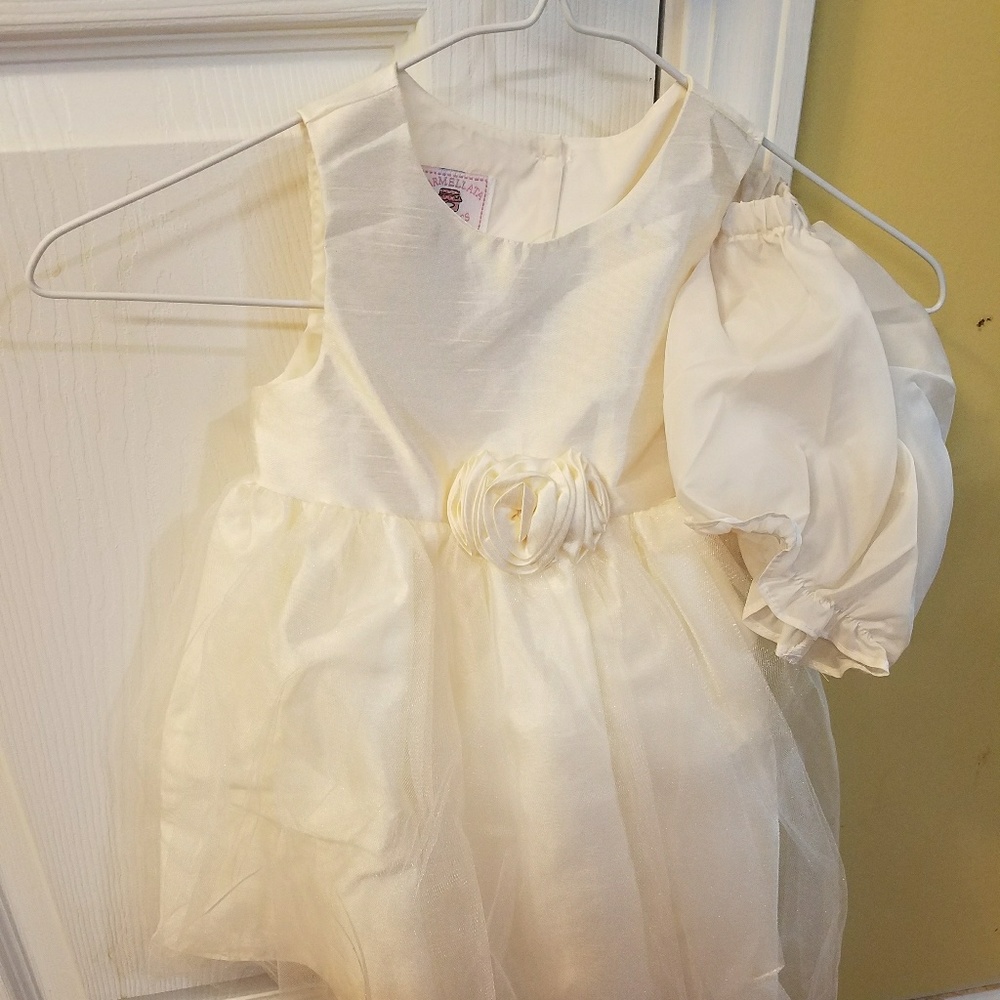 new off white sleevess dress with bloomers