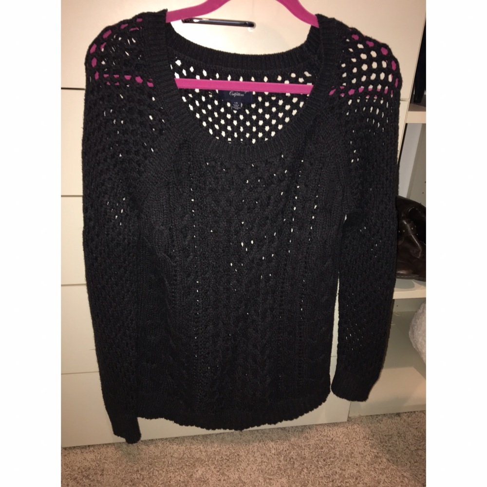 Knit pullover sweater