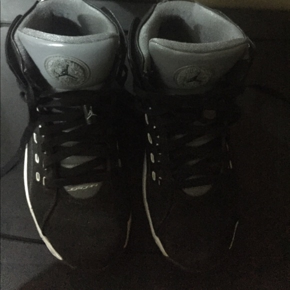 Sneakers - Picture 2 of 3