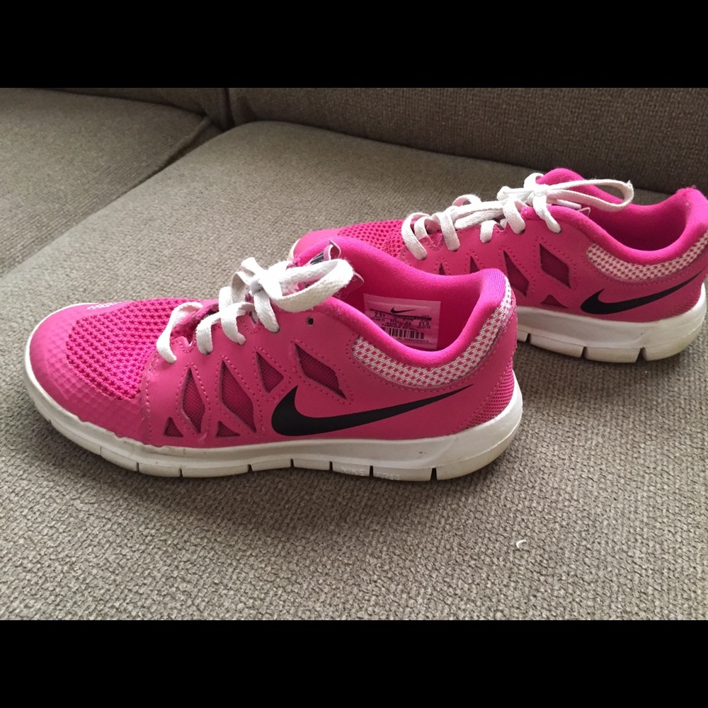 Nike Free 5.0 Youth Athletic shoe size 2.5