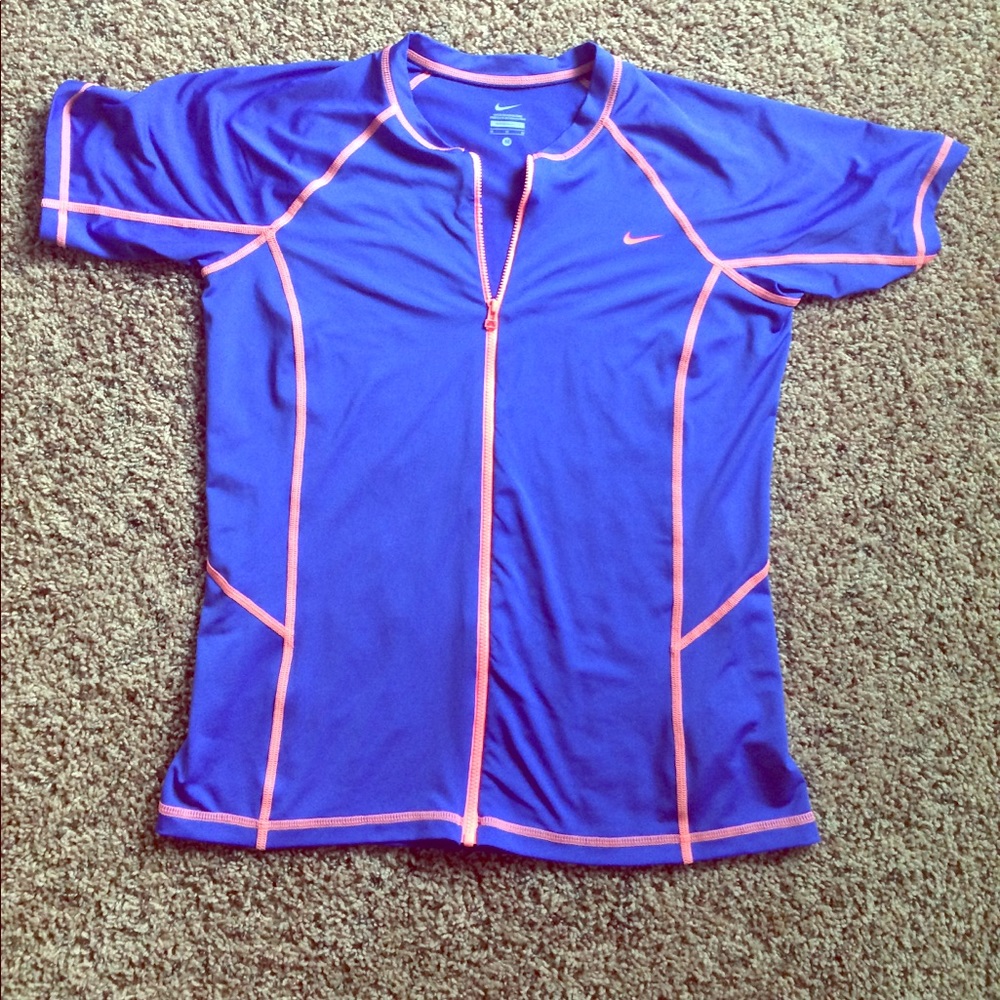 Rashgaurd Nike medium