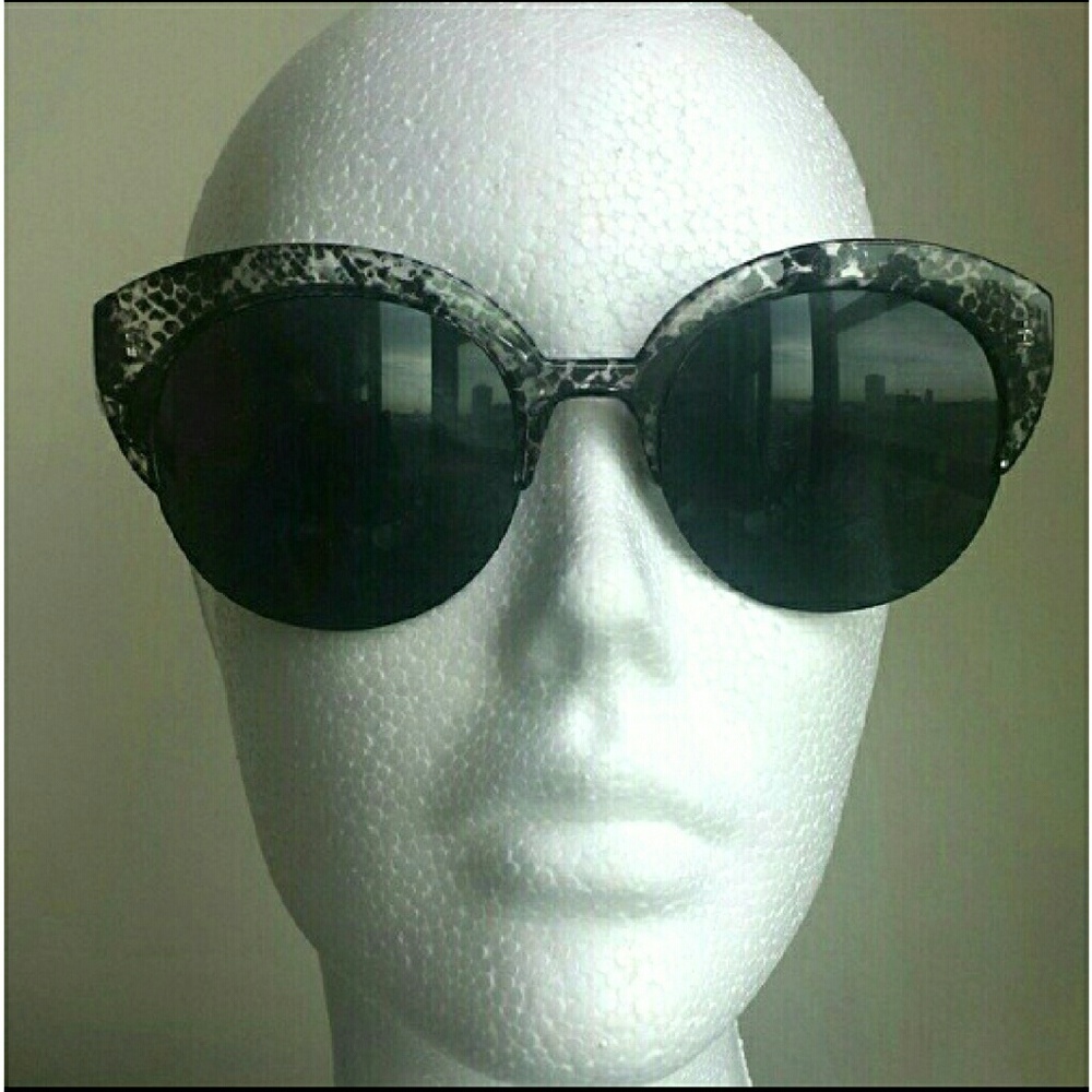 Snakeskin Print Cat Eye Sunglasses