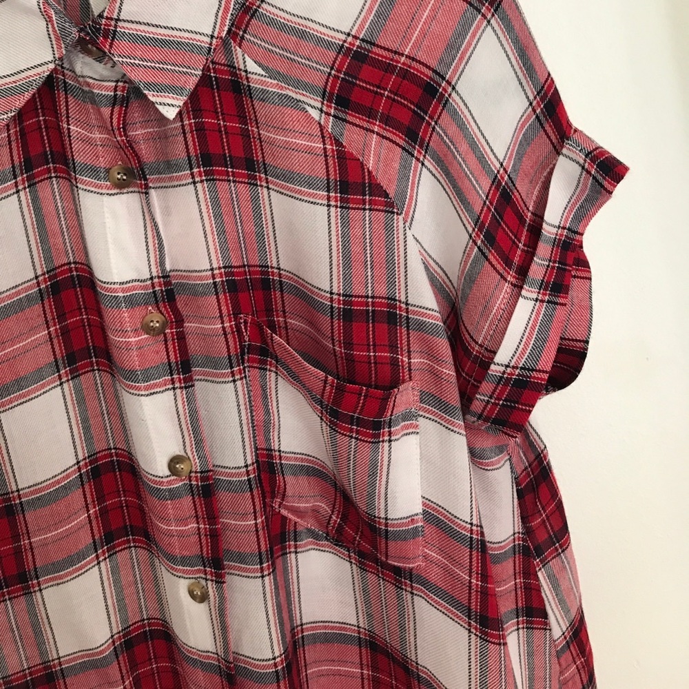 LAST - Red light flannel button up top - Picture 6 of 6