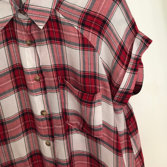 LAST - Red light flannel button up top - Picture 6 of 6