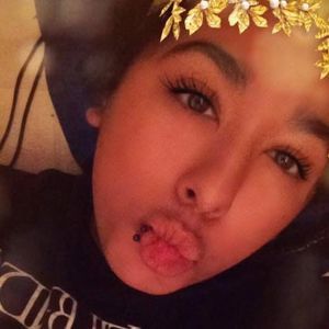 Meet your Posher, Ariana