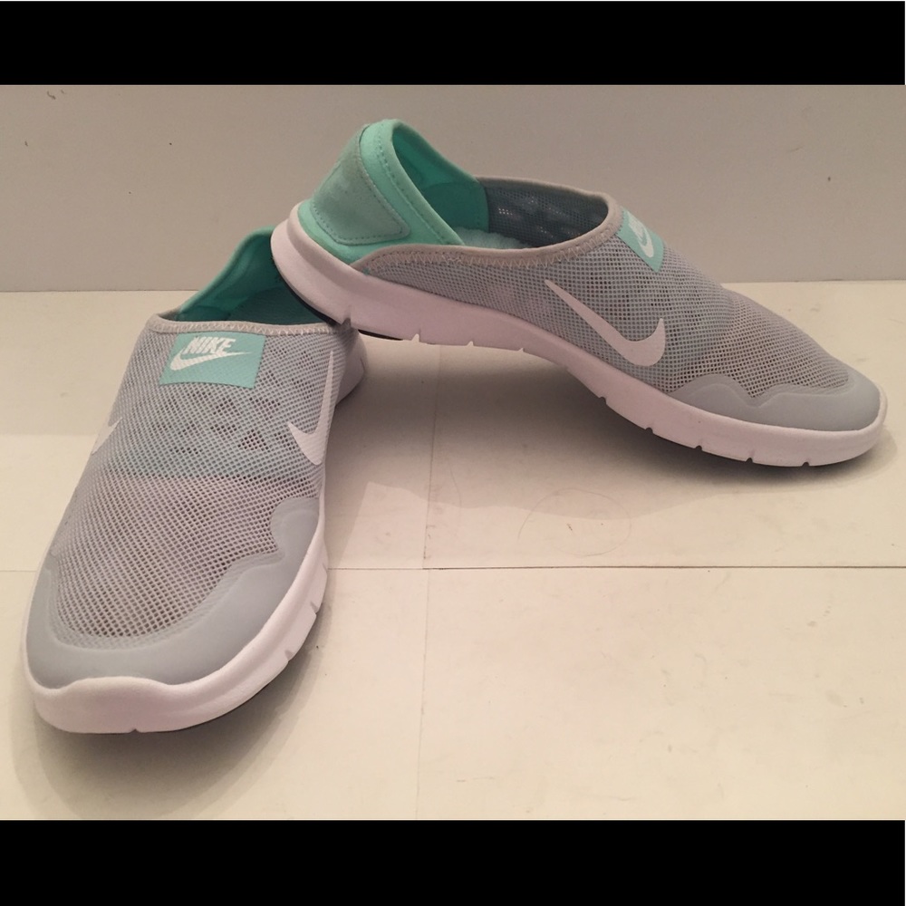 NWOT Nike Dual Ride System casual shoe.