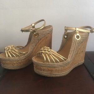 Good and Tan Wedges