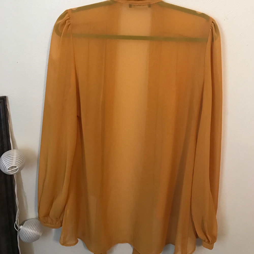 Gold blouse - Picture 3 of 3