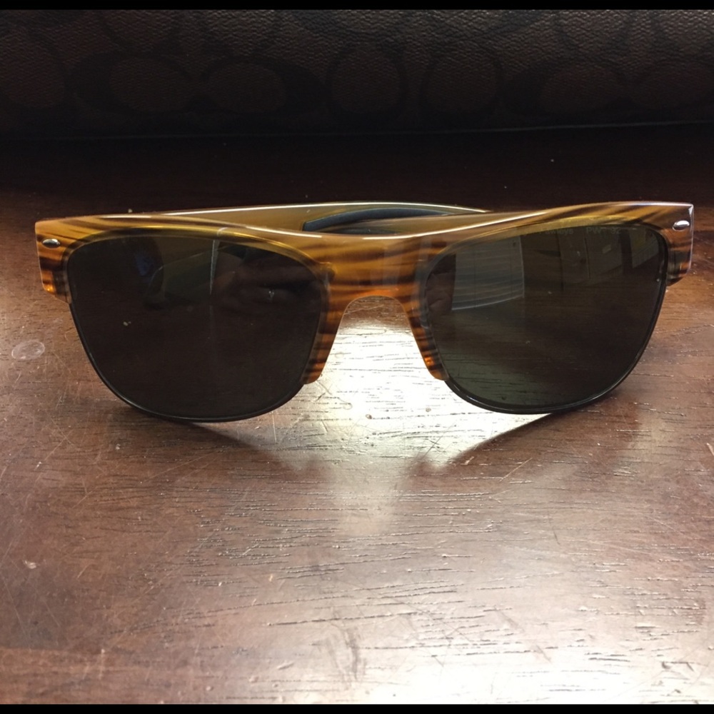 Women's Costa sunglasses 😎