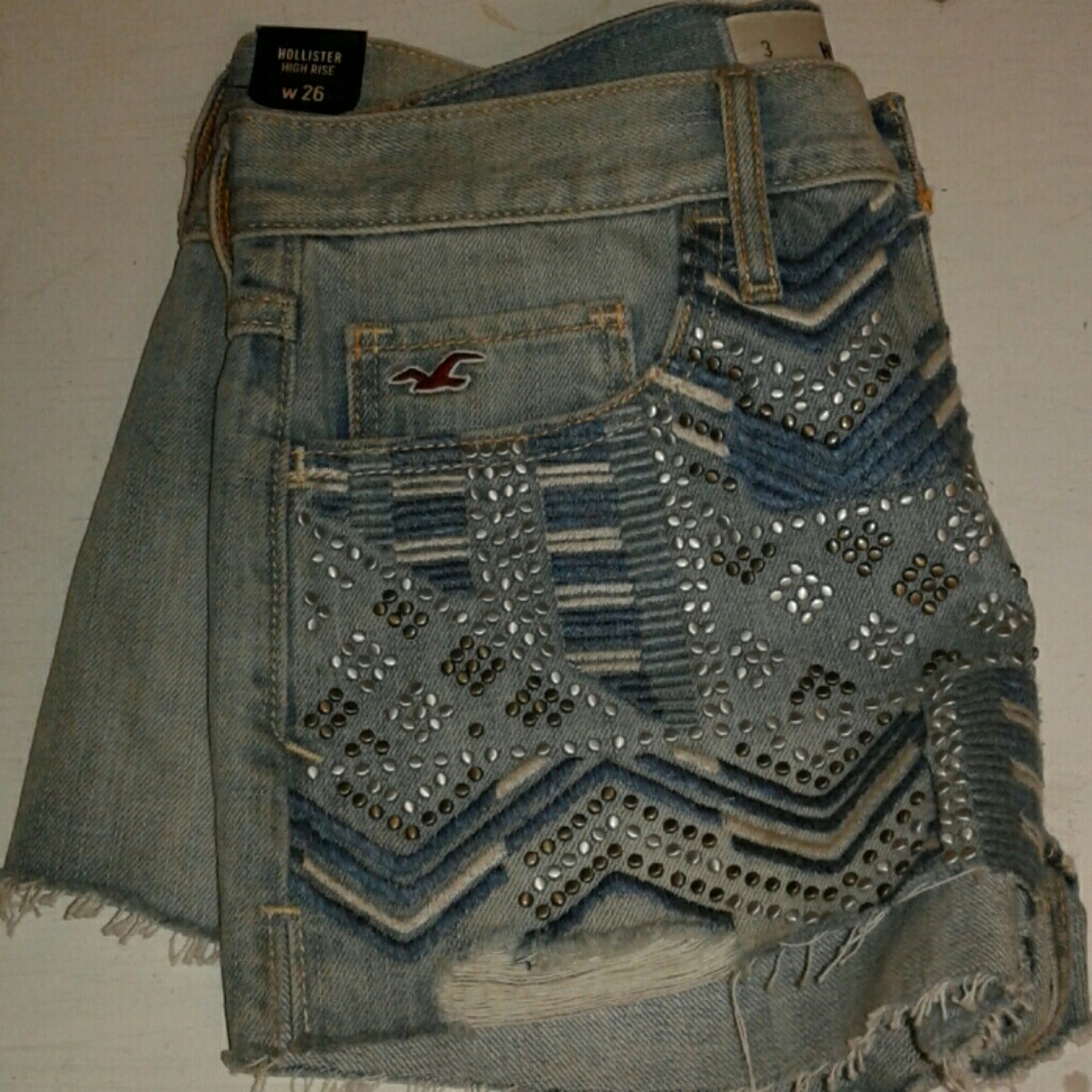 In The Details Hollister Shorts
