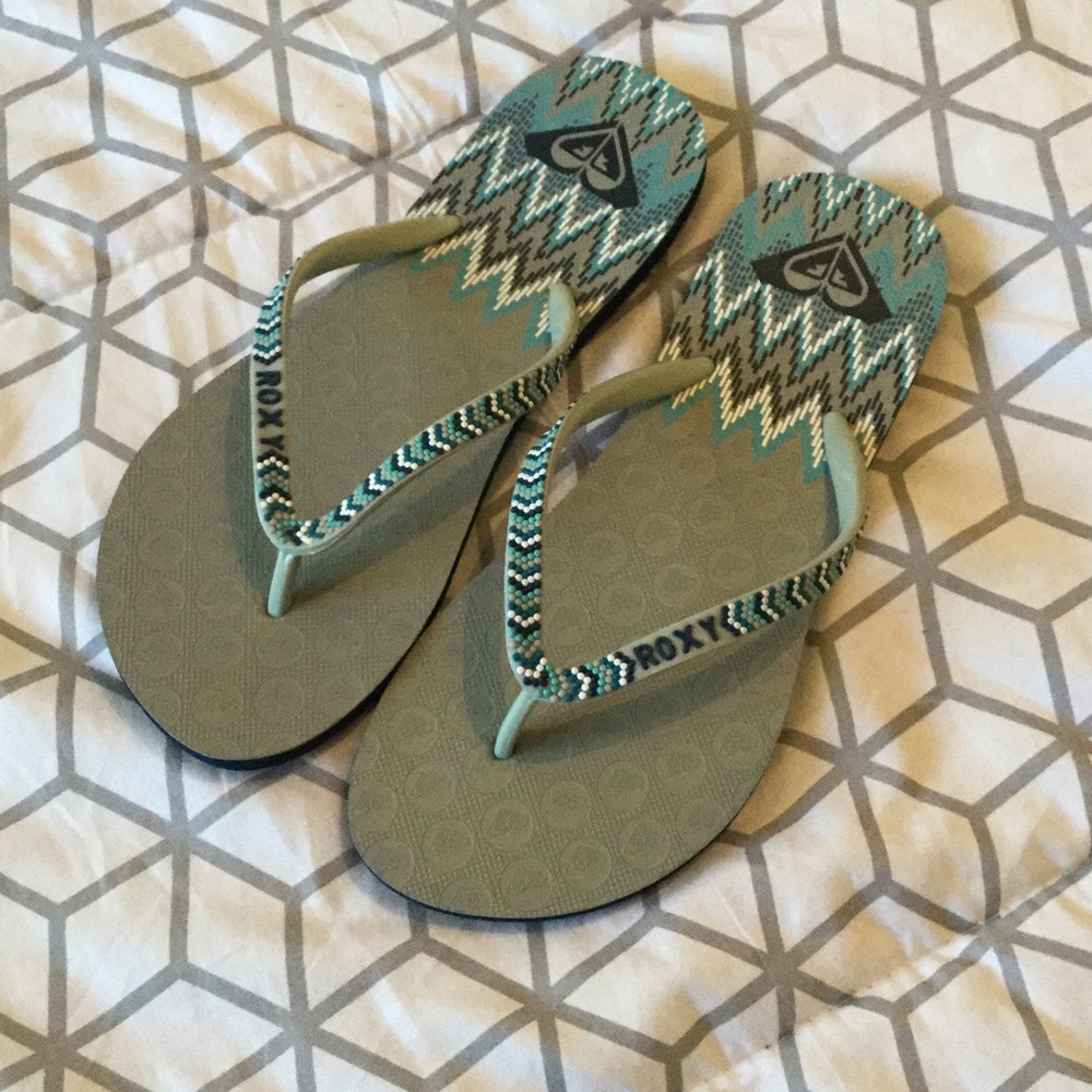 Roxy Flip Flops NWOT