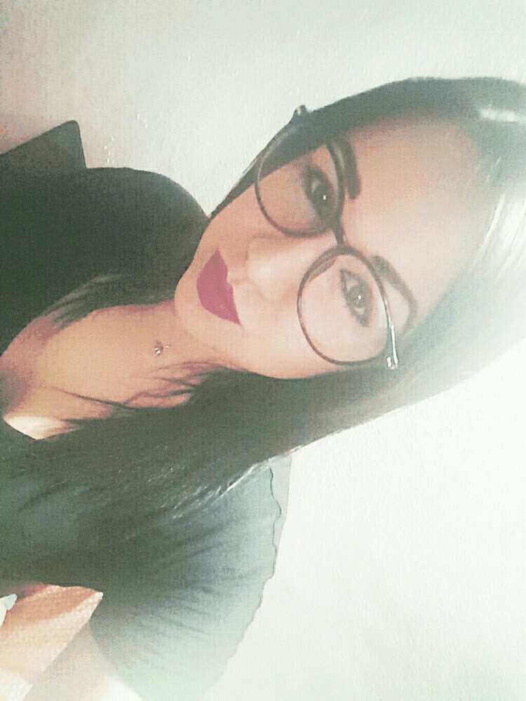 Meet your Posher, Marion