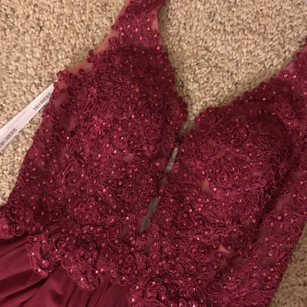 SHERRI HILL - Picture 3 of 7